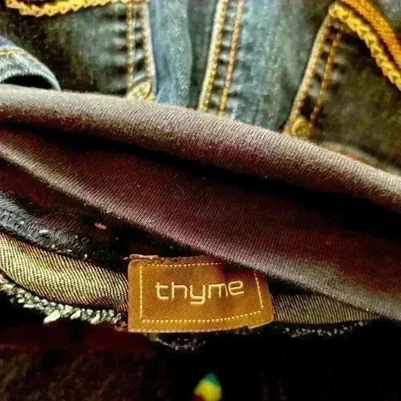 Thyme  maternity jeans - Picture 3 of 4